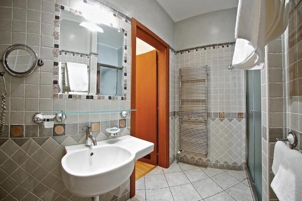 Hotel Pedrini Bologna Camera foto
