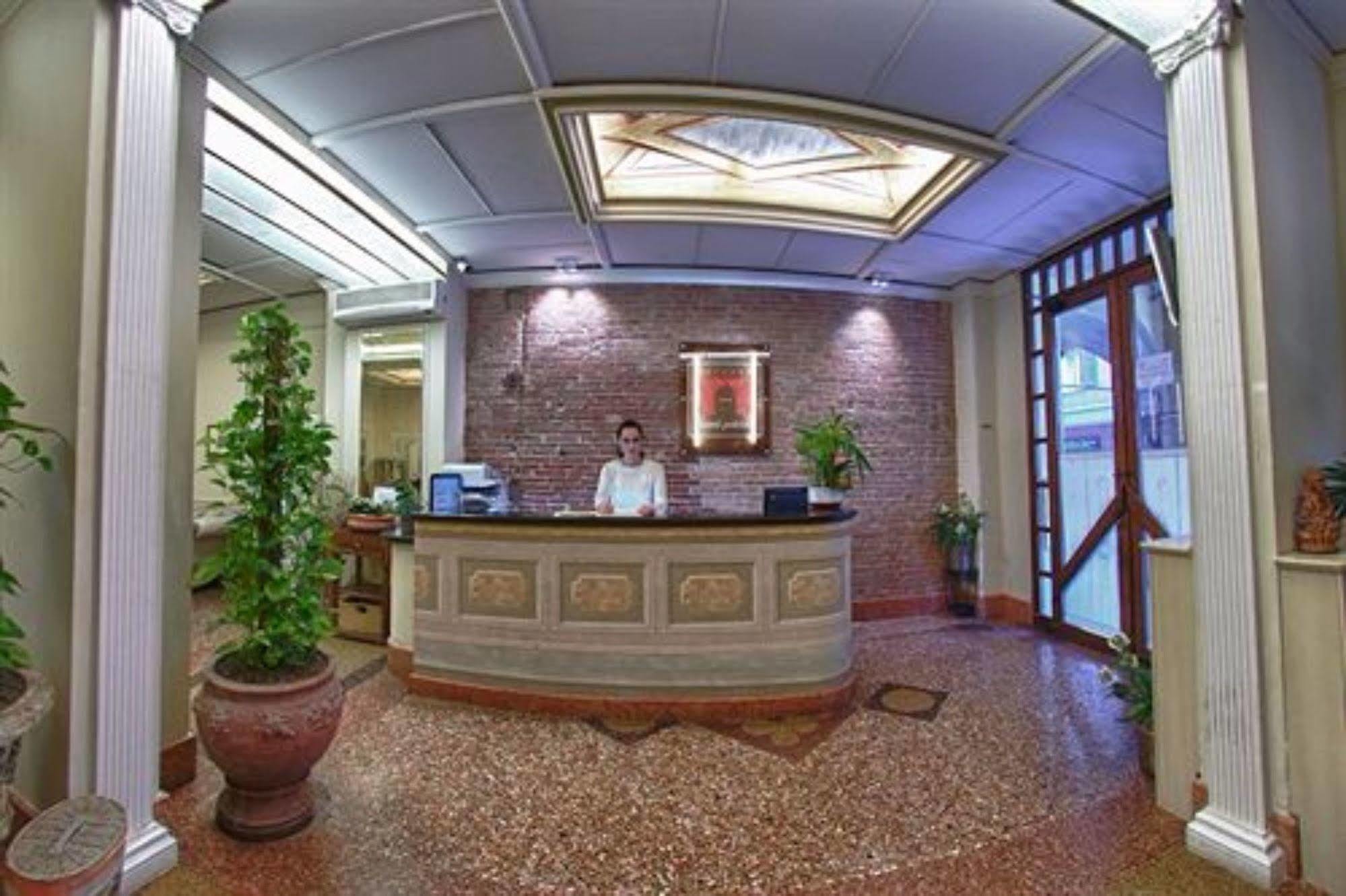 Hotel Pedrini Bologna Esterno foto